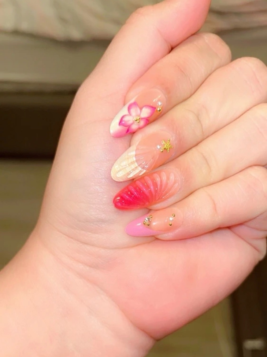 Pink & Red Floral Gel Nail Set For Women
